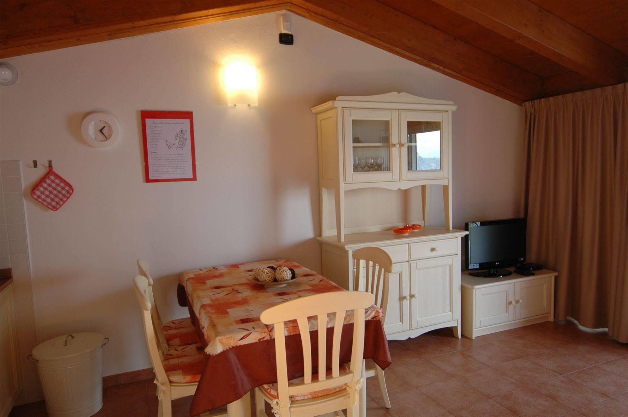 Borgo Del Belanasc Lägenhet Bellano Exteriör bild